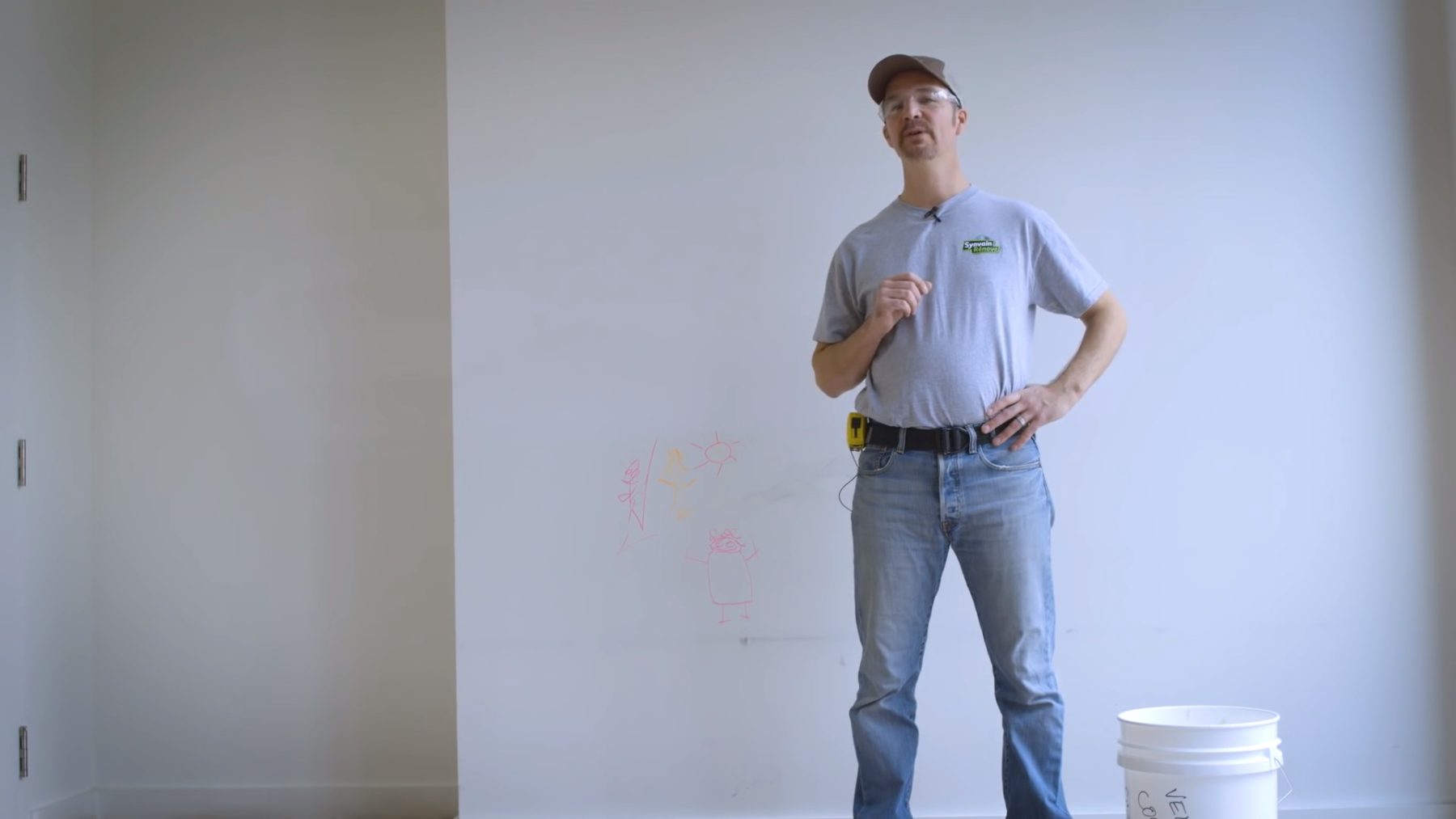 Synvain Rénove repeinture par dessus les dessins