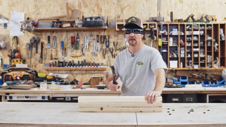 Les anges du plywood: on aide un aveugle avec ses rénovations