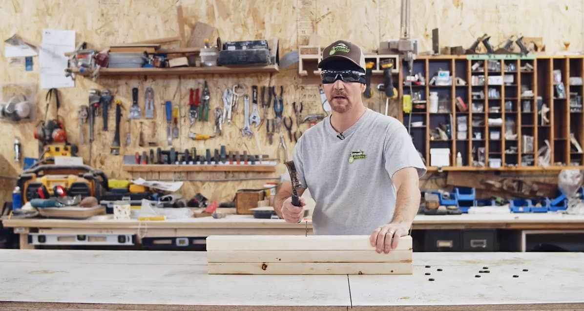 Les anges du plywood: on aide un aveugle avec ses rénovations